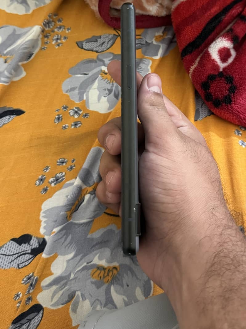 Google Pixel 6a 5