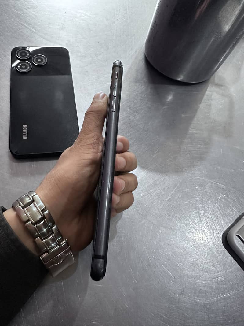 Apple iPhone 8 Plus PTA 4