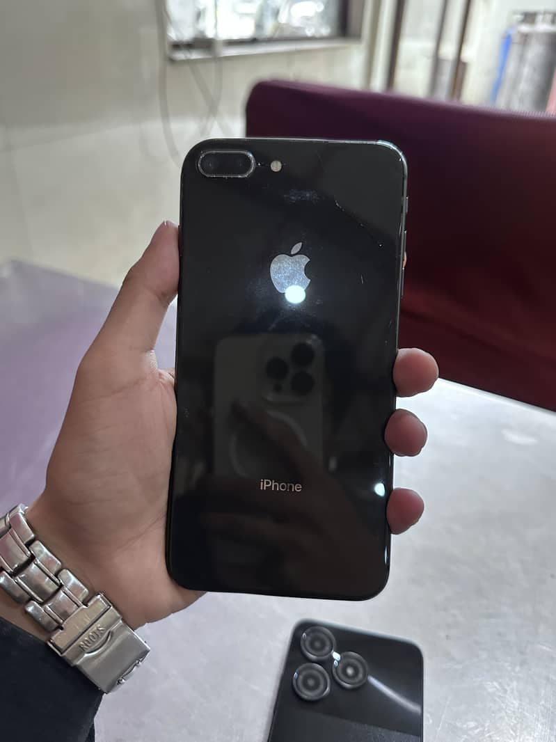 Apple iPhone 8 Plus PTA 6