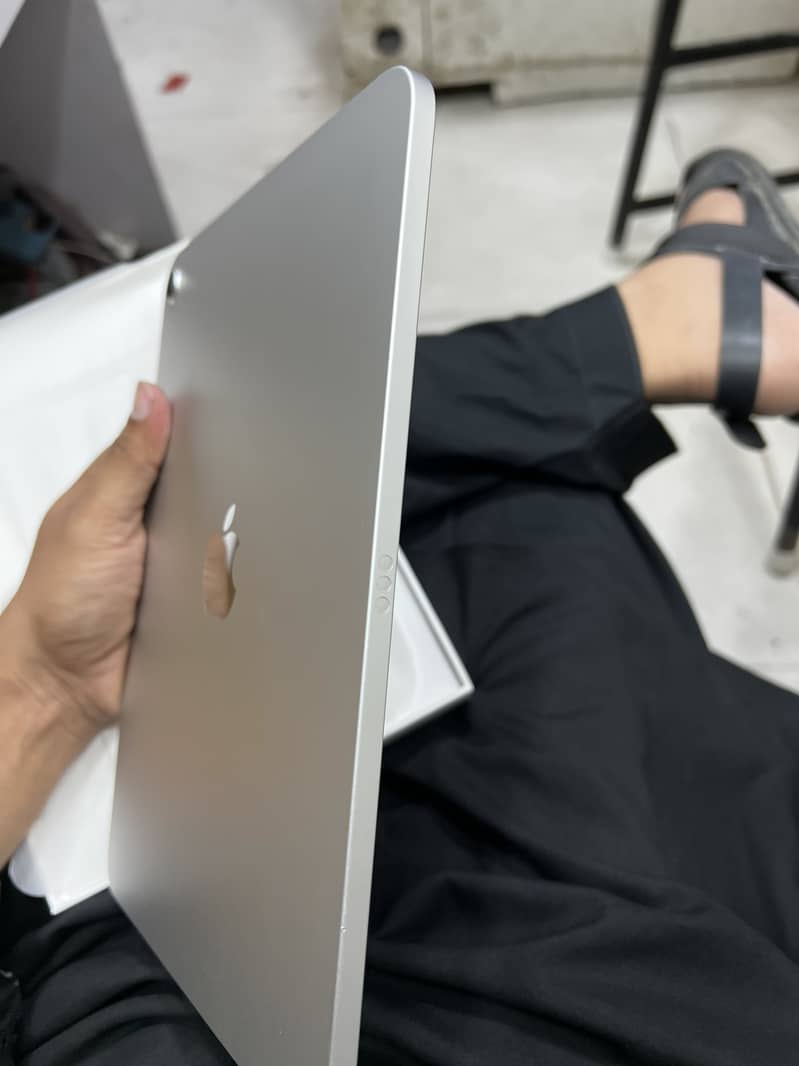 IPad 11 128GB 6