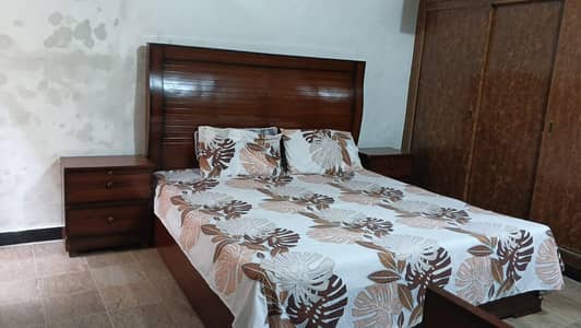 bed and dewaan for sale urgent basis