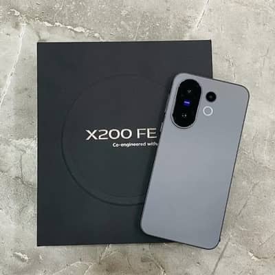 Vivo X200 FE | 12+12 512Gb | 6500mh battery