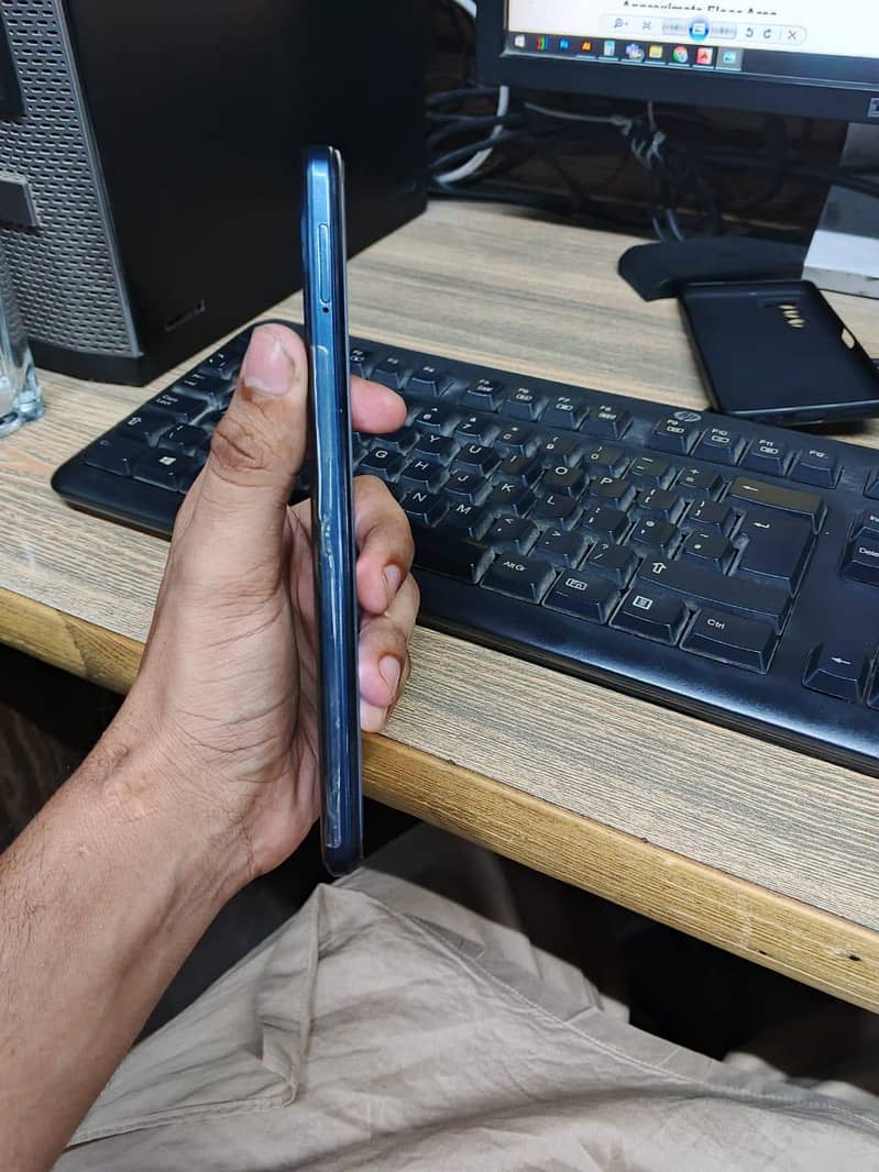Tecno CAMON 18T 1