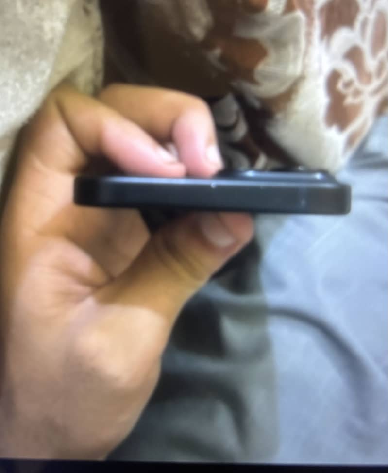 Apple iPhone 15 2