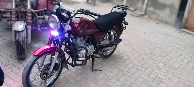 suzuki GS 150 se