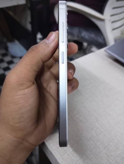 Samsung Mobile S24