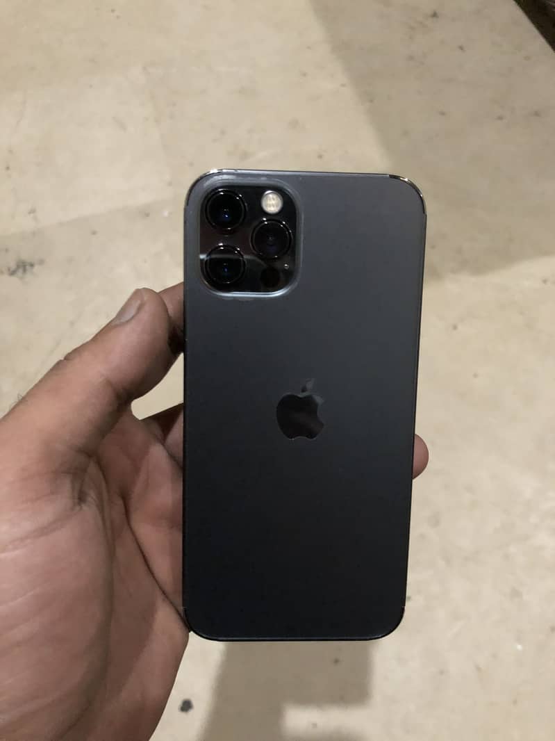 Apple iPhone 12 Pro 2