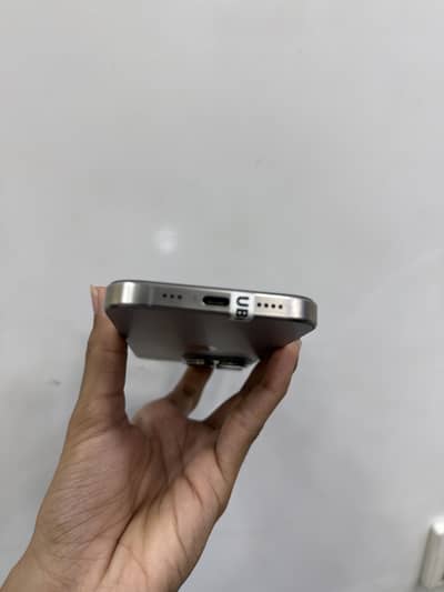 Apple iPhone 15 Pro