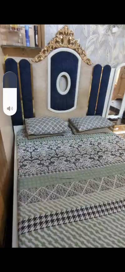 Furniture Bed and almari