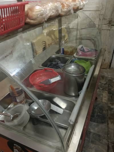 salad bar/fruit chat/dahi bhalle/ peen merry counter for sale