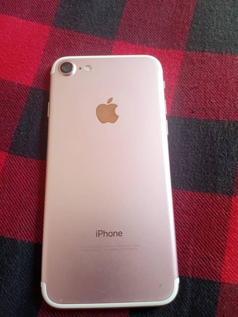 Apple iPhone 7 2