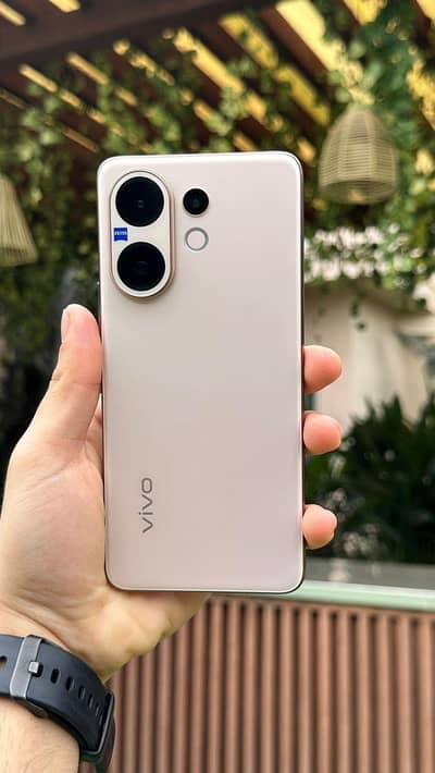 Vivo V60 12/256 full box 10/by 10 mobile full lush condition ma ha