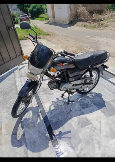 Metro 100 for sale (very less home used)
