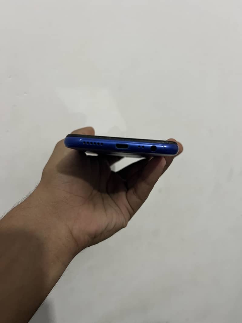 Realme C2 3