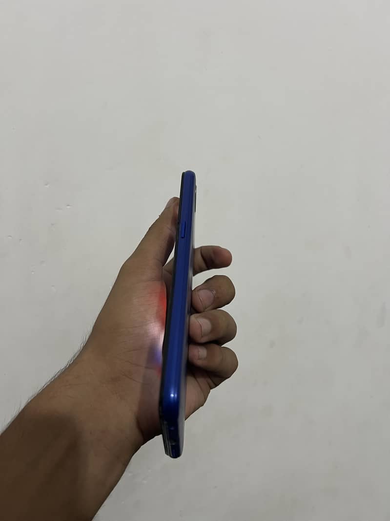 Realme C2 4