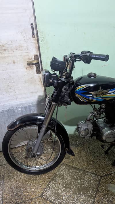 Available for sale uni star 2023 k 10 month ki he urgent sale krni he