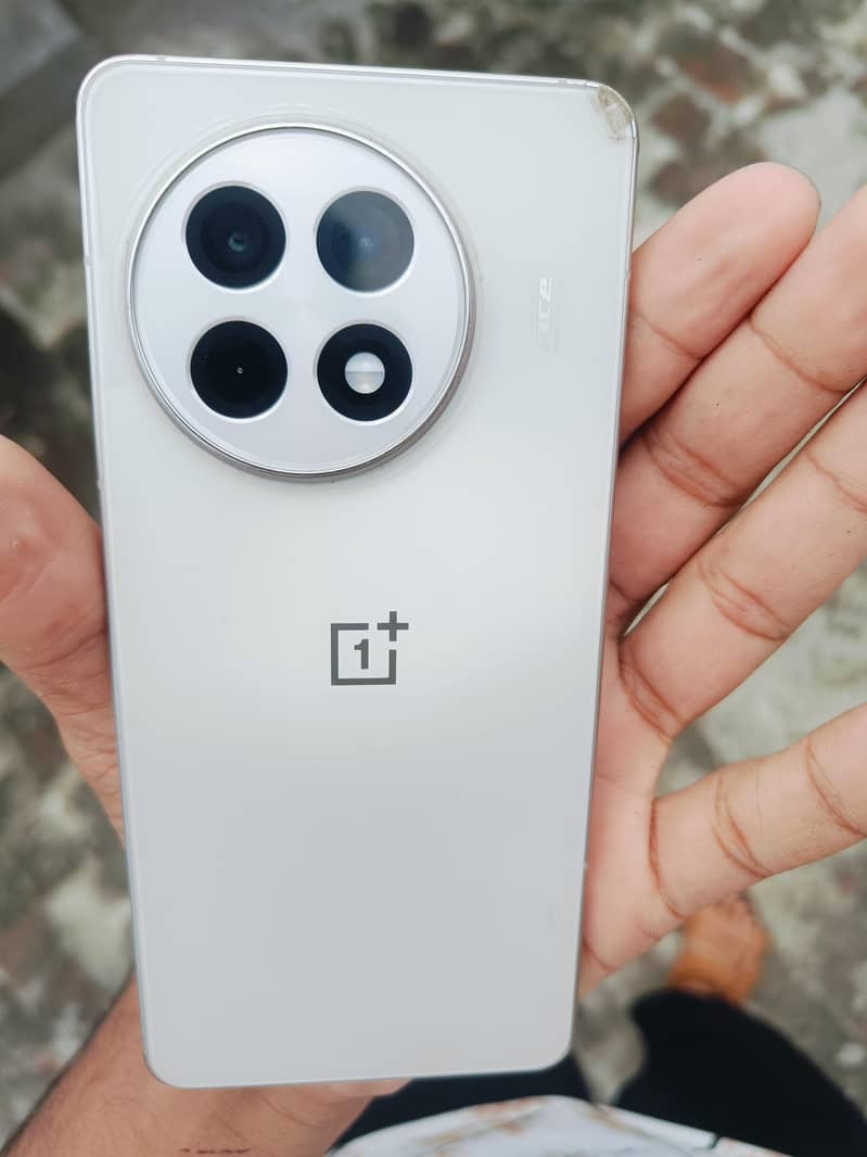 One Plus 13R 1
