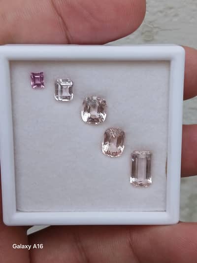 NATURAL IMPERIAL TOPAZ UNHEAT UNTREAT. . . . TOTAL WEIGHT 8 CTS.