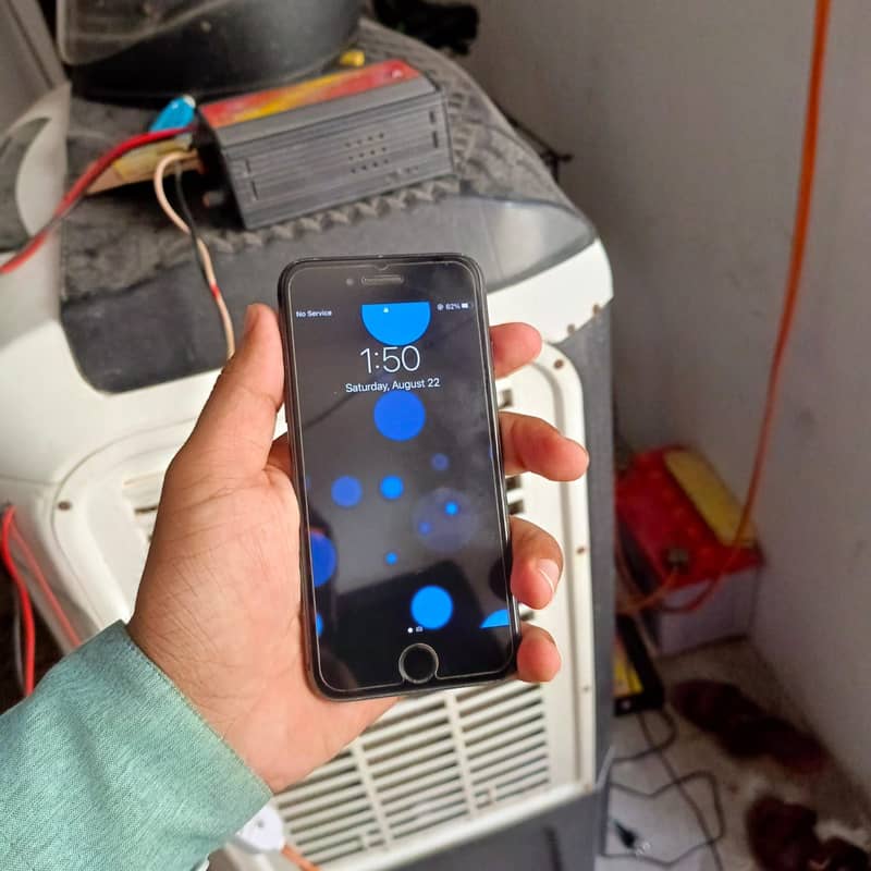 Apple iPhone 7 3