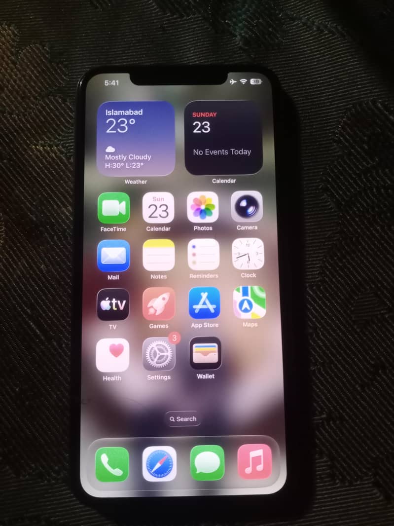 Apple iPhone 11 Pro Max 1