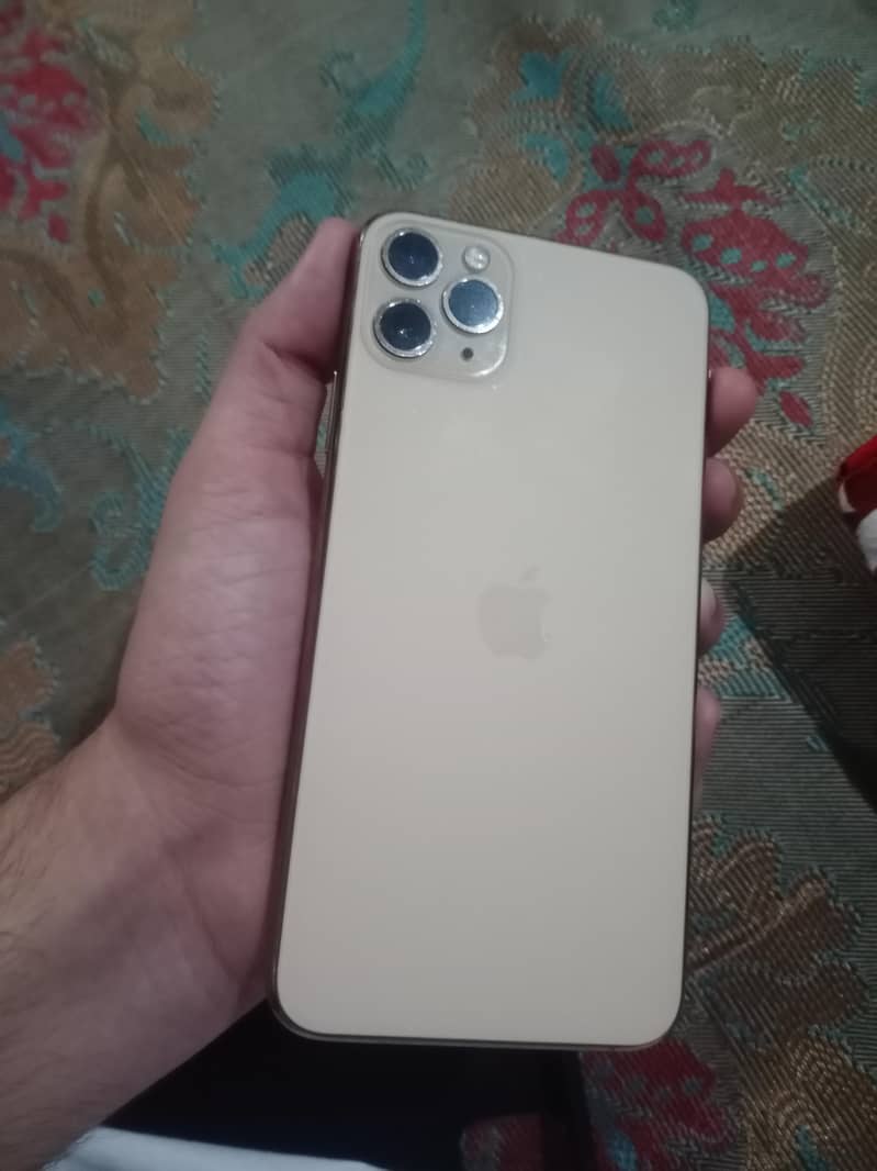 Apple iPhone 11 Pro Max 6