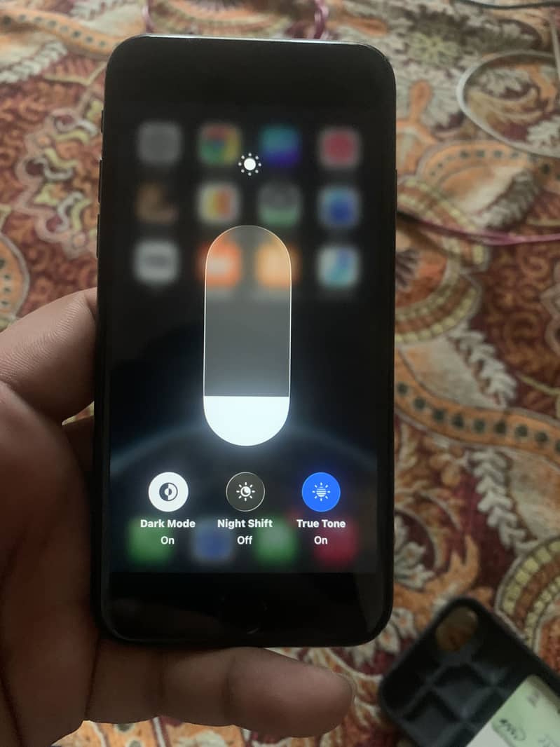 Apple iPhone SE 7