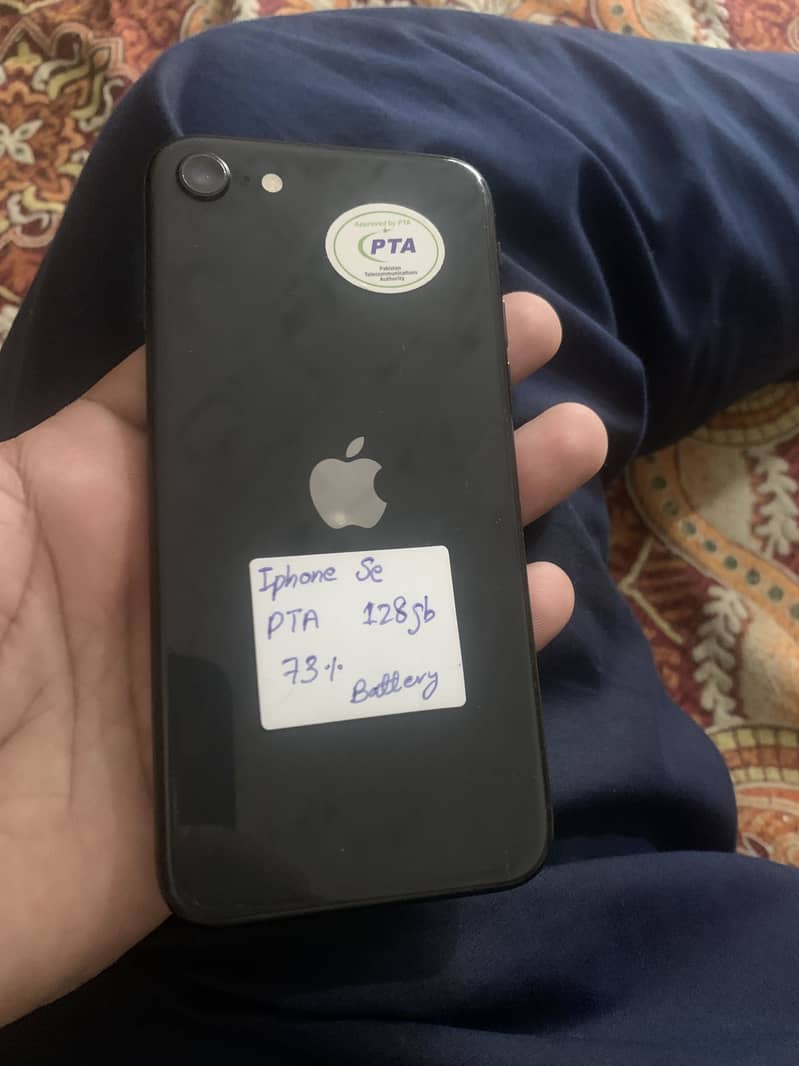 Apple iPhone SE 8