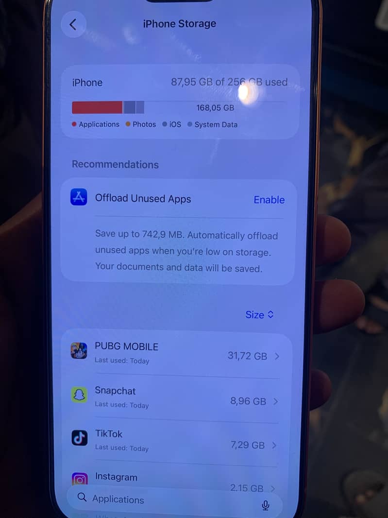 Apple iPhone 17 Pro Max 4
