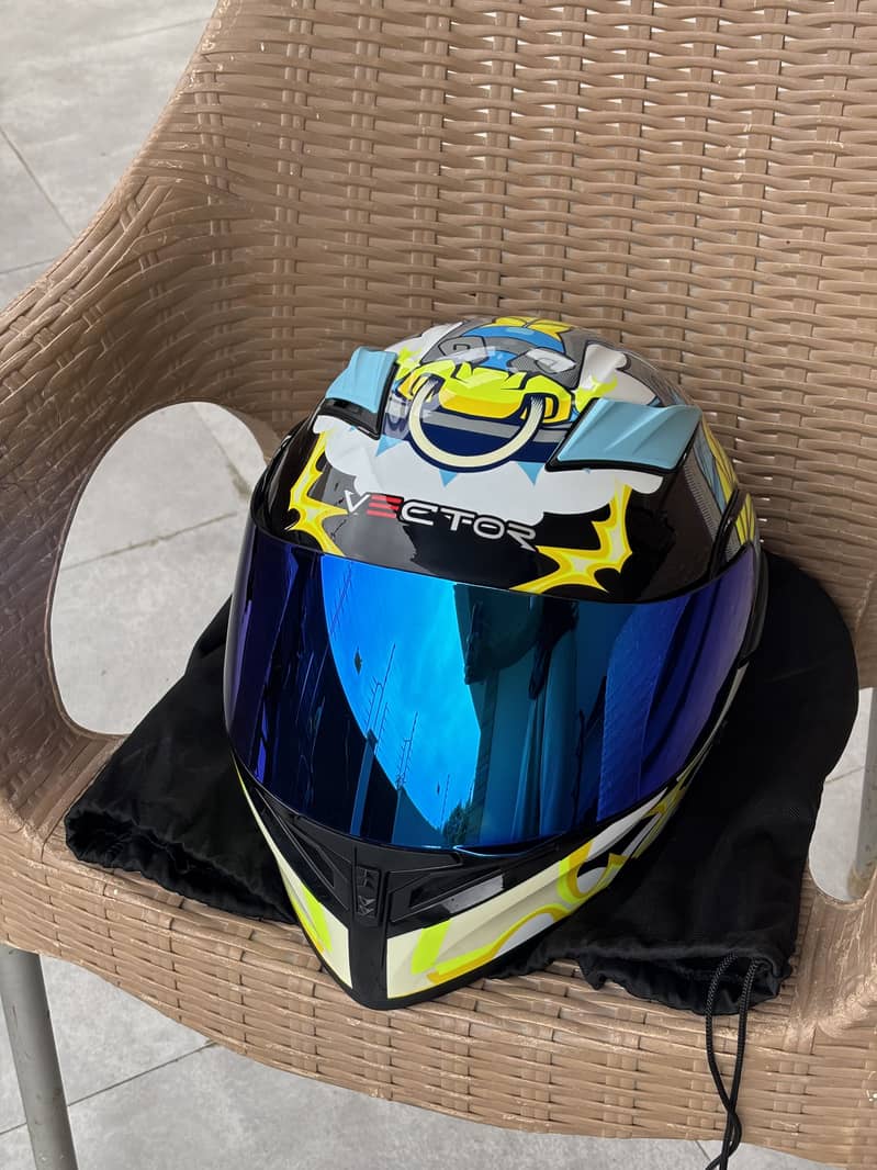 Vector helmet 1