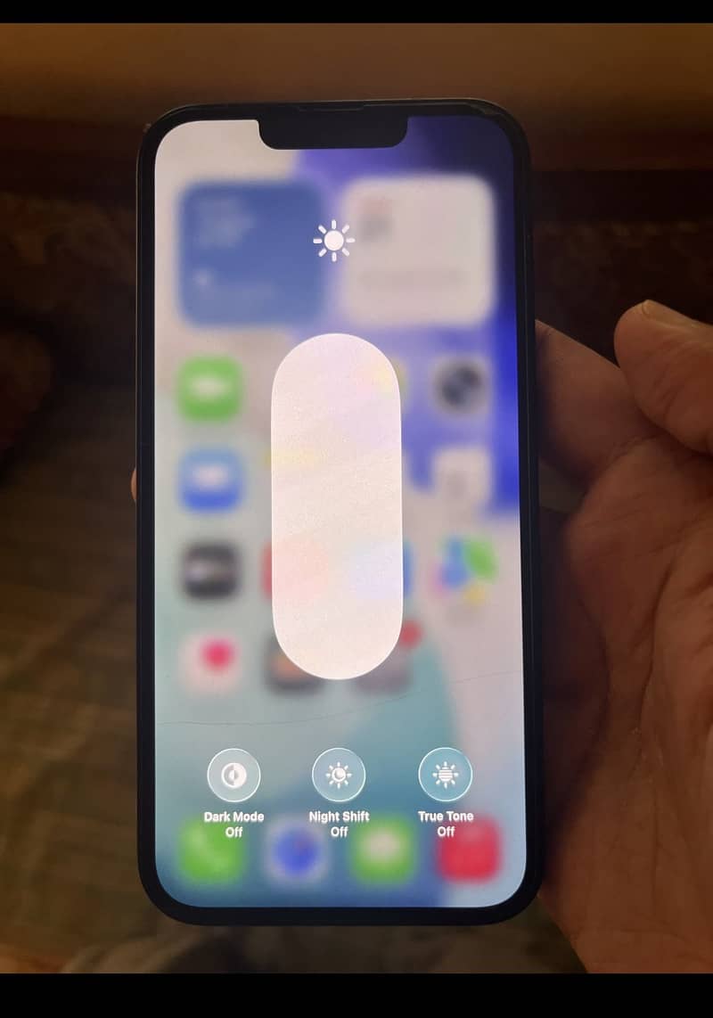 Apple iPhone 13 8