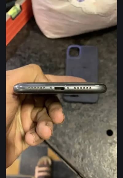 IPHONE 11  EXCHANGE OPTIONAL