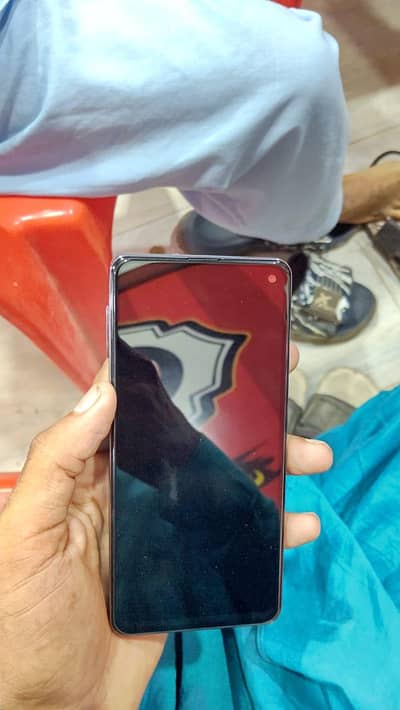 Samsung Mobile S10 Non pta
