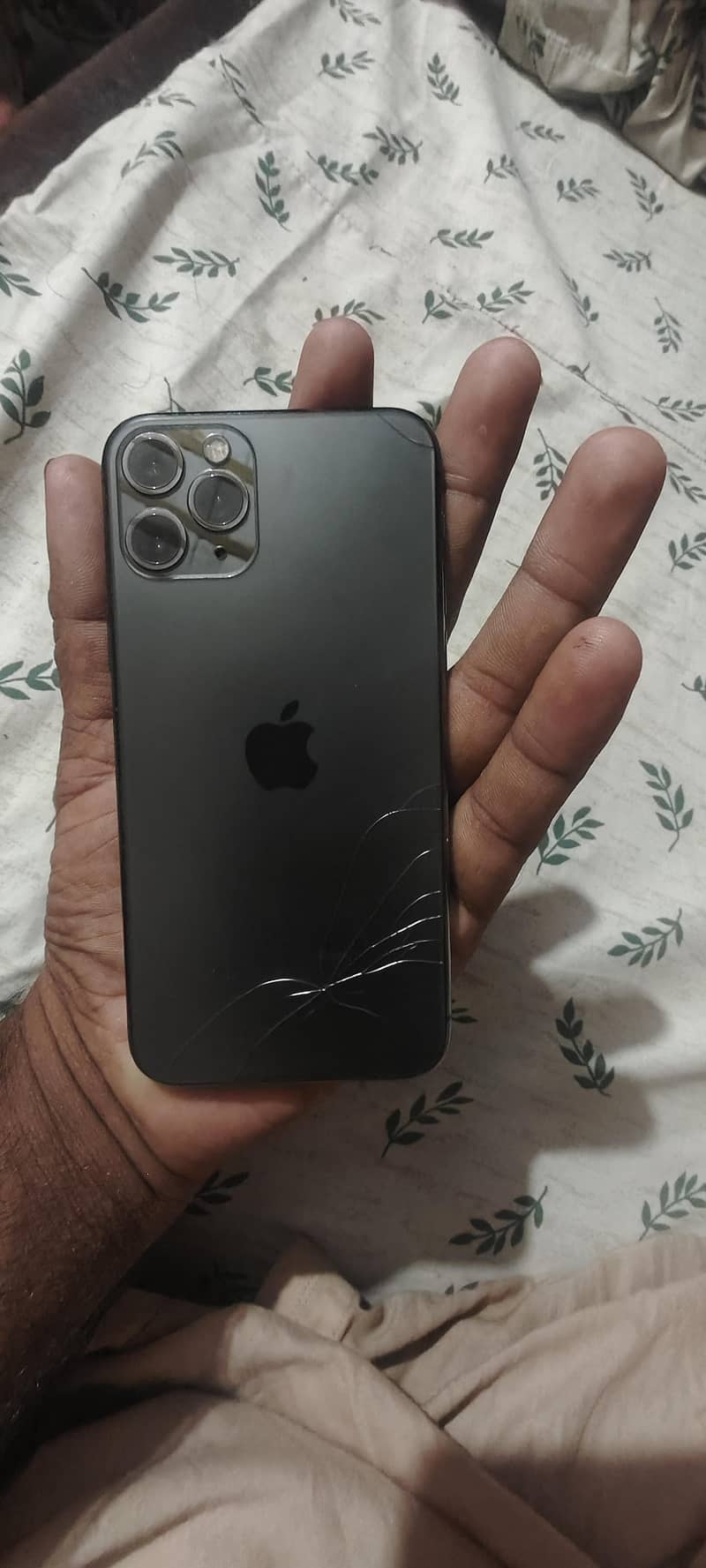 Apple iPhone 11 Pro 1