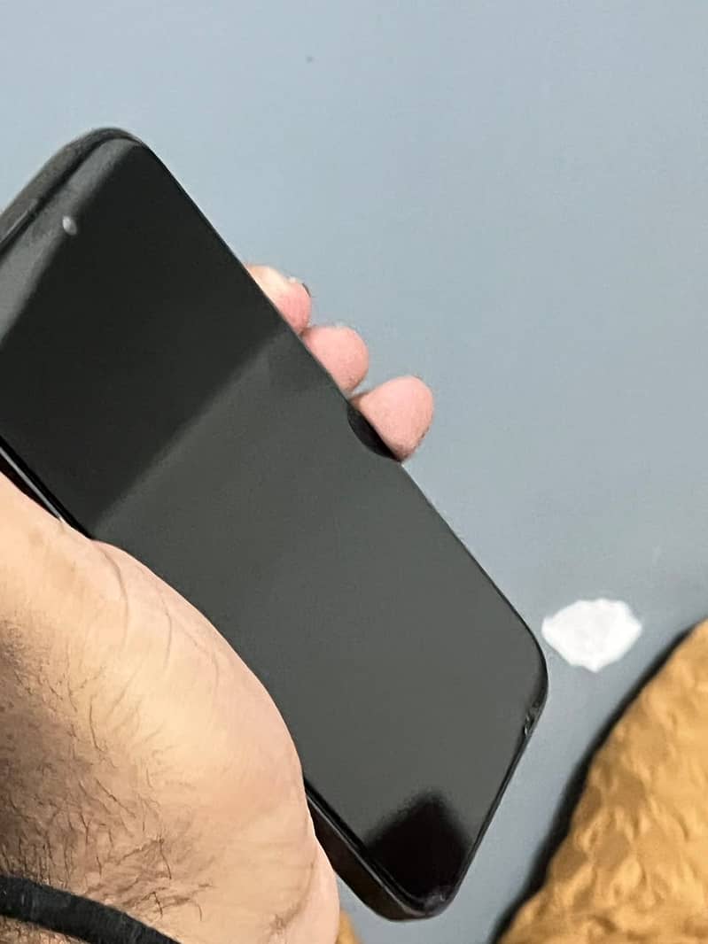 Apple iPhone 14 Pro 2