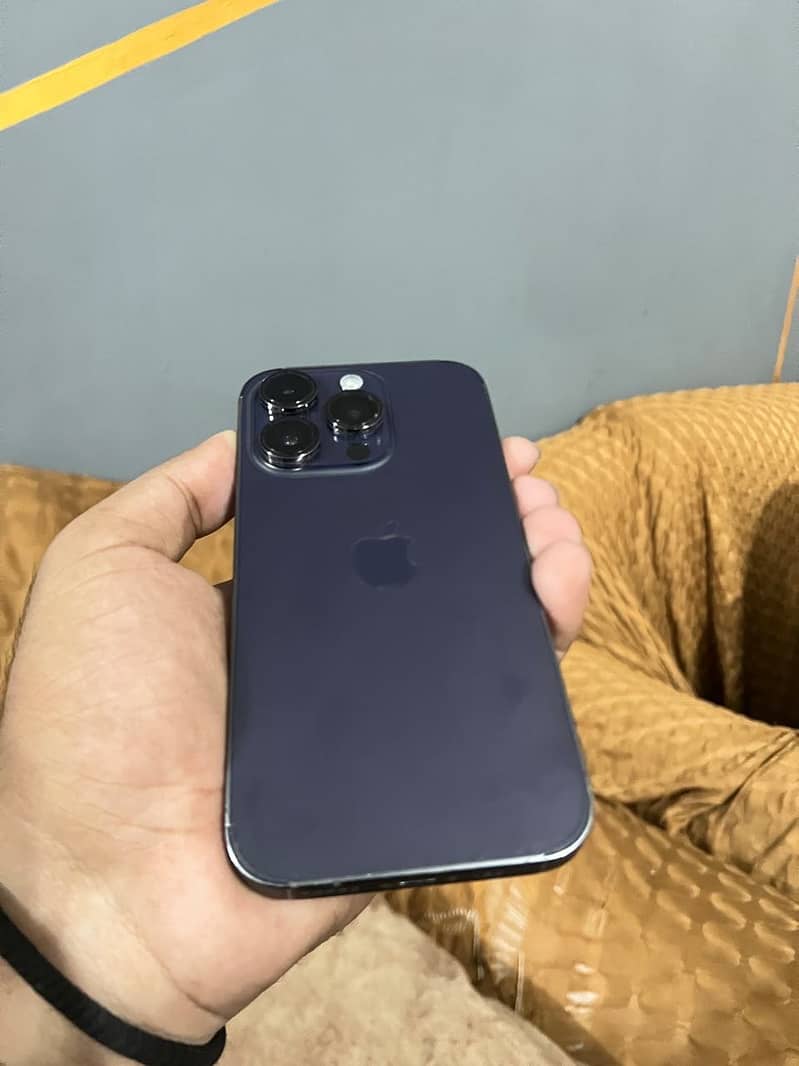 Apple iPhone 14 Pro 8