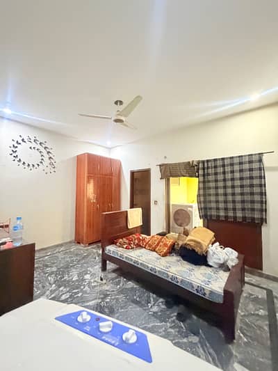 2 bedrooms 2 washroom kitchen appartment for rent 0304.7663608