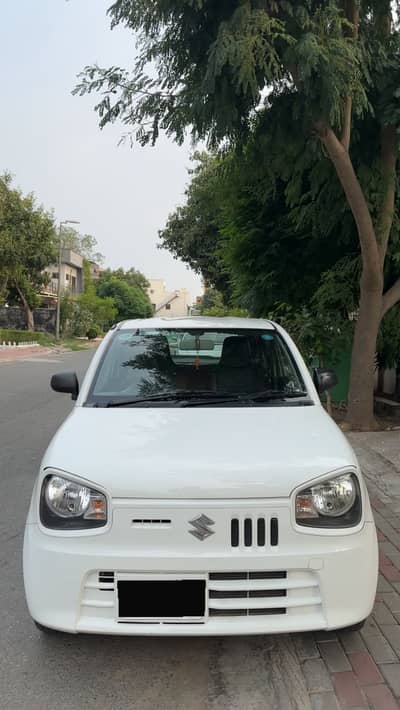 Suzuki Alto 2022 december total genuine first owner scratchless