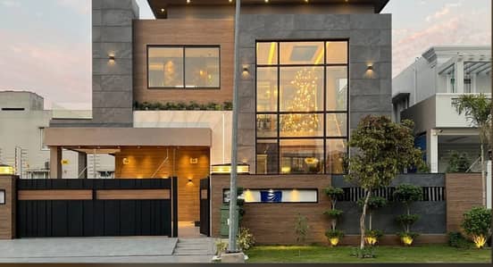 10 Marla Double Storey House For Sale On 60 Feet Road With Gas