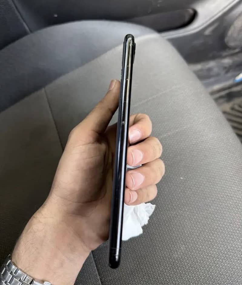 Apple iPhone 7 Plus 2