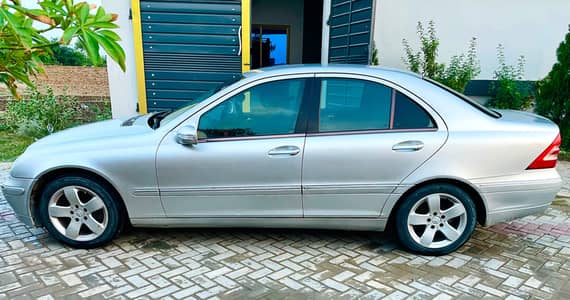 Mercedes 2003