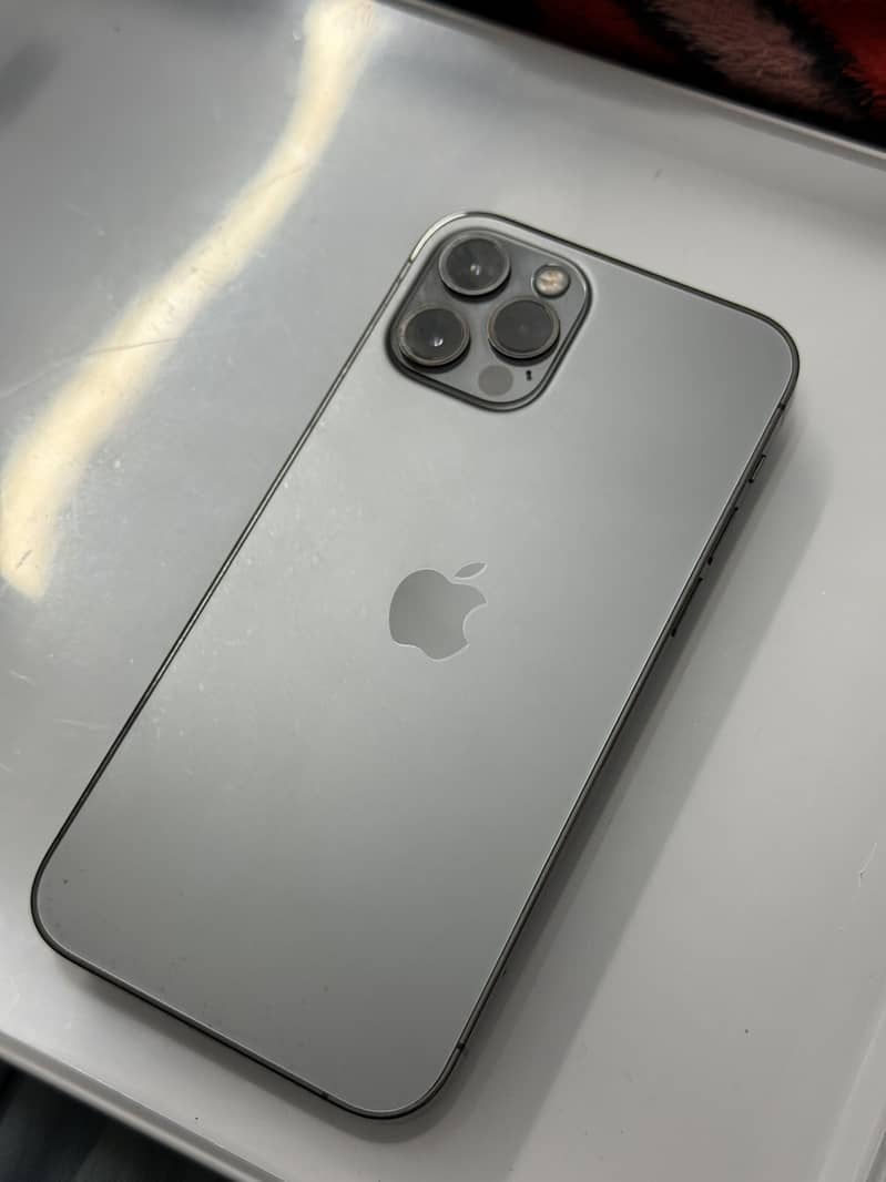 Apple iPhone 12 Pro 1