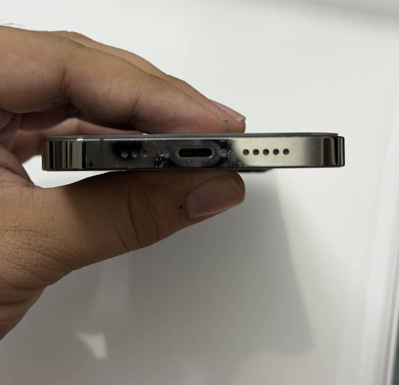 Apple iPhone 12 Pro 4