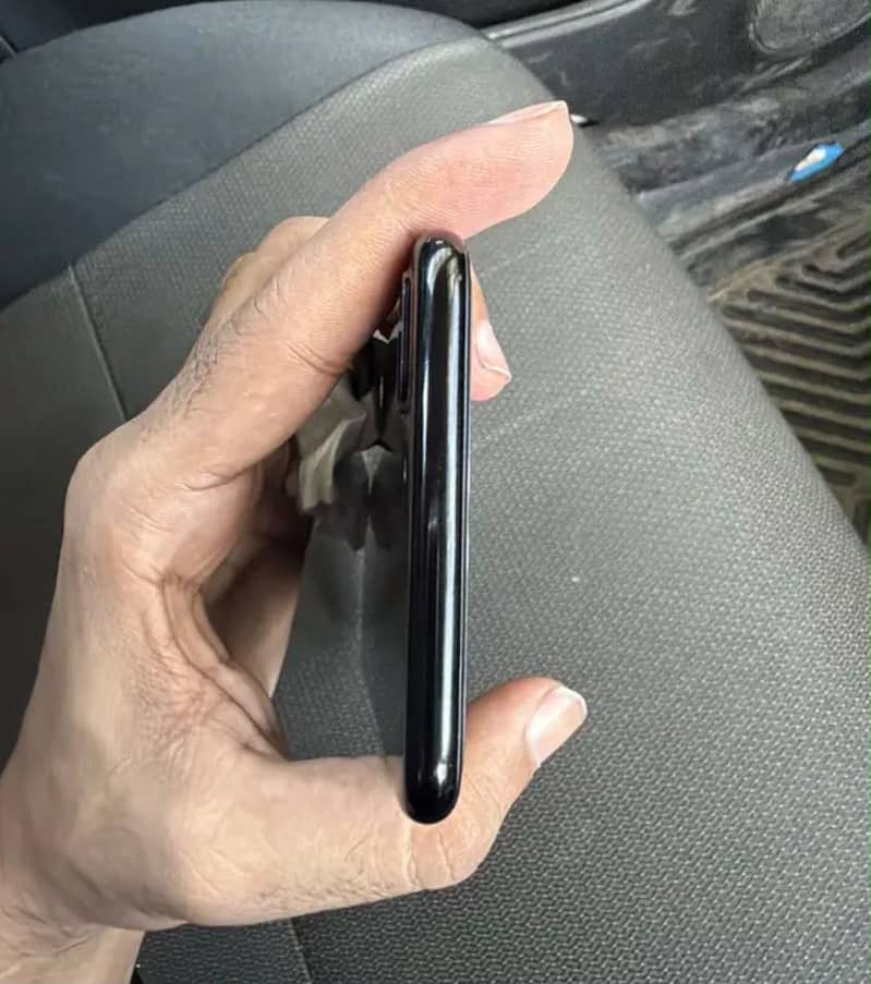 Apple iPhone 7 Plus 0
