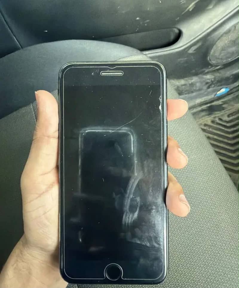Apple iPhone 7 Plus 2