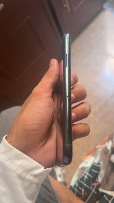 I phone 11 pro