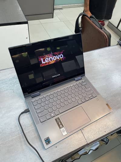 yoga 7i 360 touch  screen