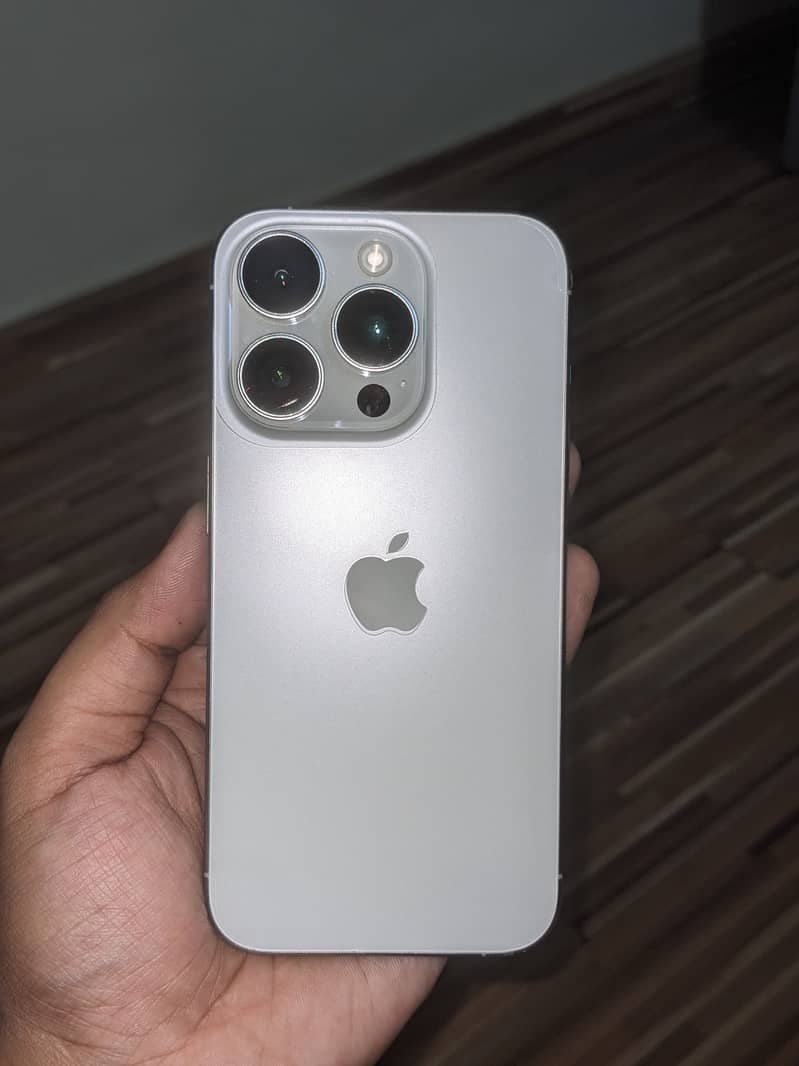 Iphone 15 pro 3