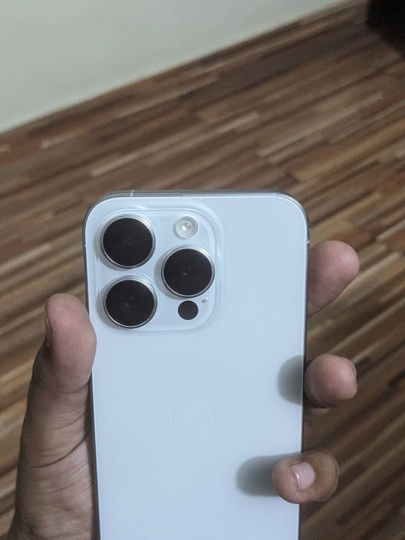 Iphone 15 pro 5