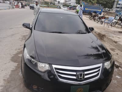urgent sale honda Accord 2011 model 2.0 cu1 very good petrol average