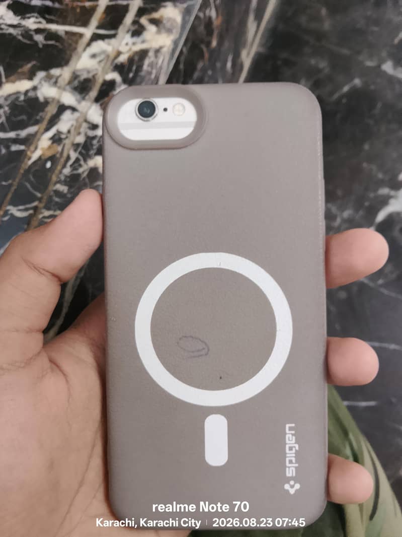 Apple iPhone 6S 1